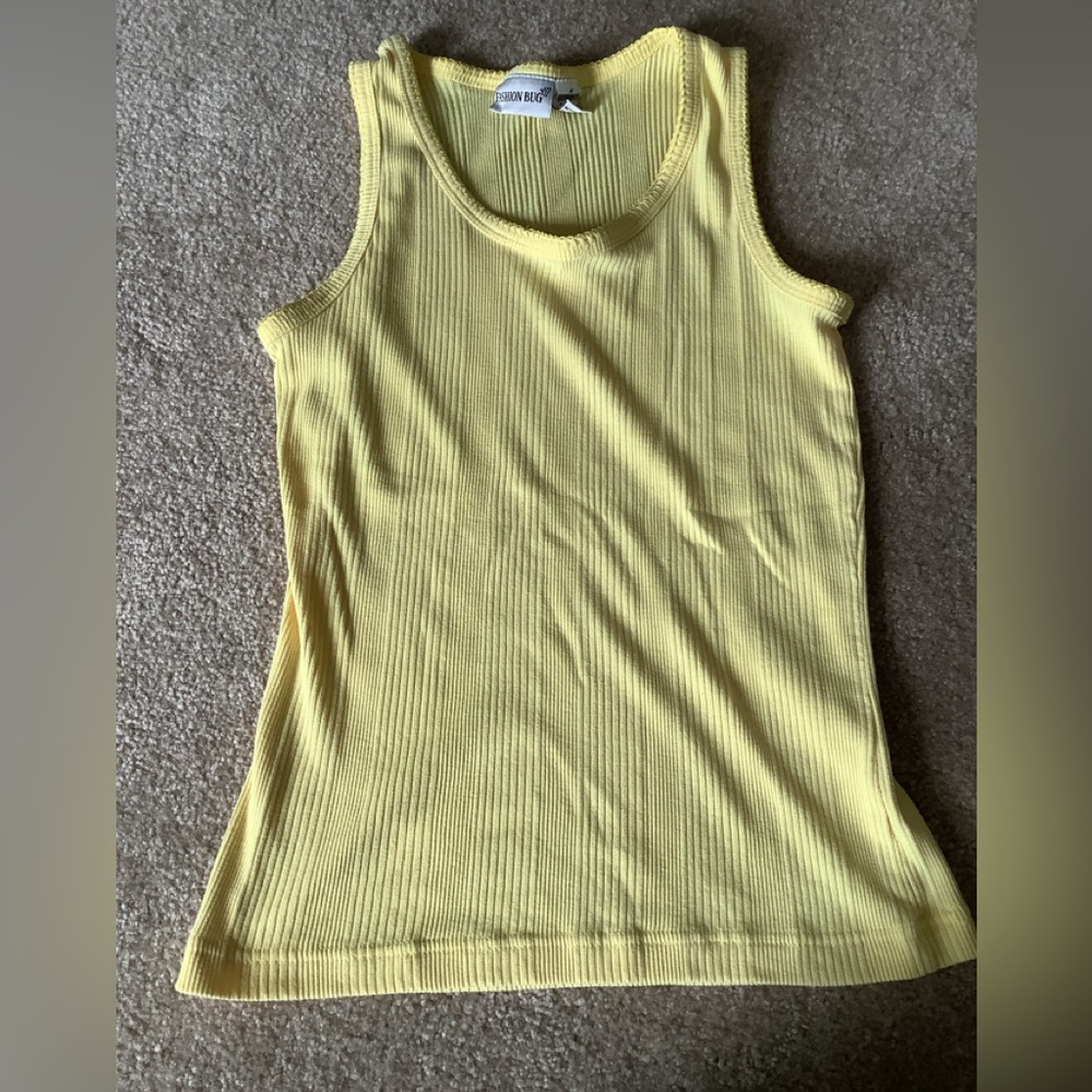 Fashion Bug yellow Ribbed tank top Med stretchy ribbed. Good shape vintage